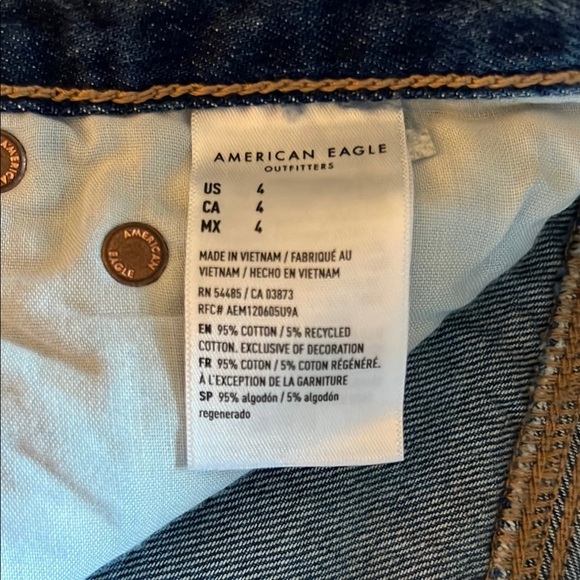 American Eagle Outfitters Women's Blue Denim Shorts - Picture 6 of 6